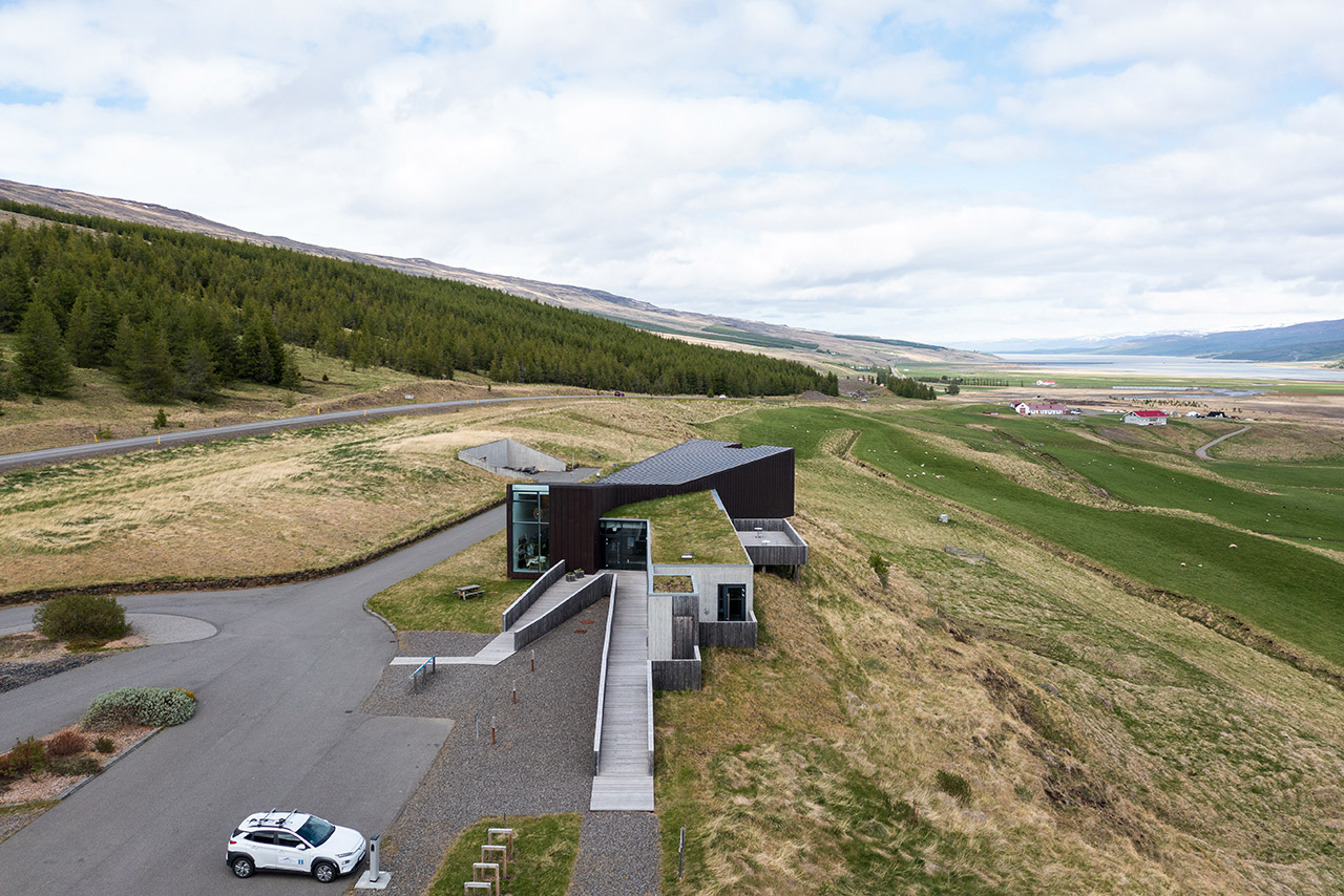 Snæfellsstofa visitor centre. 