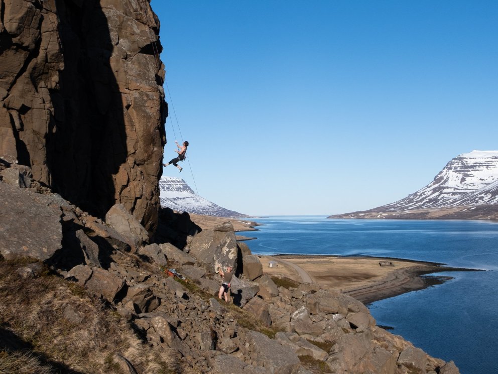 Climbing in Arnarklettar. Photo: Ingvi Örn
